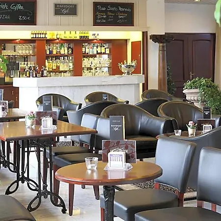 Sunday Des Nordens Hotel